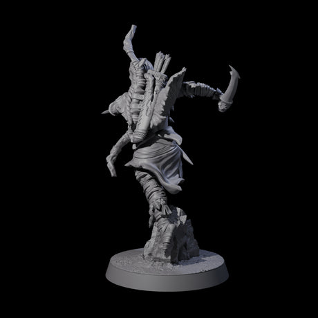 Ambushing Elf Rogue A Miniature for Dungeons and Dragons, Pathfinder or other TTRPGs