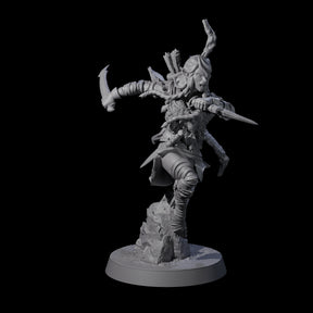 Ambushing Elf Rogue A Miniature for Dungeons and Dragons, Pathfinder or other TTRPGs