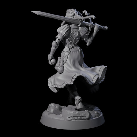 Apple Eating Fighter Miniature for Dungeons and Dragons, Pathfinder or other TTRPGs