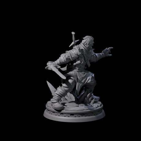 Arvandor - Poised Fighter Miniature for Dungeons and Dragons, Pathfinder or other TTRPGs
