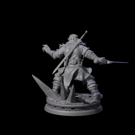 Arvandor - Poised Fighter Miniature for Dungeons and Dragons, Pathfinder or other TTRPGs
