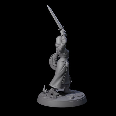 Brave Village Fighter Miniature for Dungeons and Dragons, Pathfinder or other TTRPGs