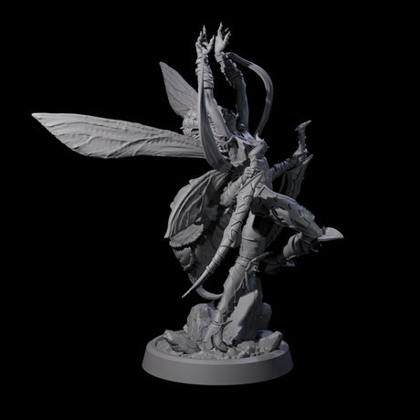 Chitinous Psionic Seer D Miniature for Dungeons and Dragons, Pathfinder or other TTRPGs