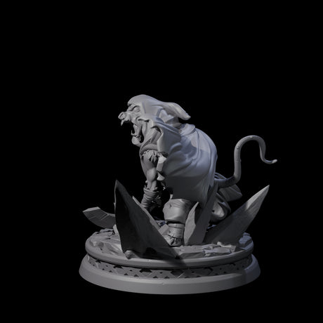 Cloaked Ratfolk Rogue Miniature for Dungeons and Dragons, Pathfinder or other TTRPGs