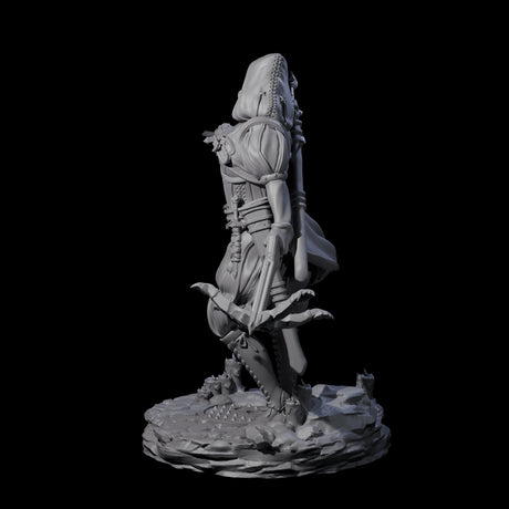 Confident Duelling Rogue Miniature for Dungeons and Dragons, Pathfinder or other TTRPGs