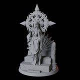 Confident Queen Miniature for Dungeons and Dragons, Pathfinder or other TTRPGs