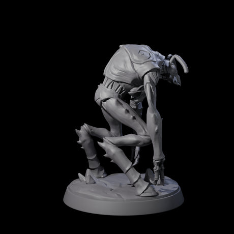Droning Thri-kreen Thrall A Miniature for Dungeons and Dragons, Pathfinder or other TTRPGs