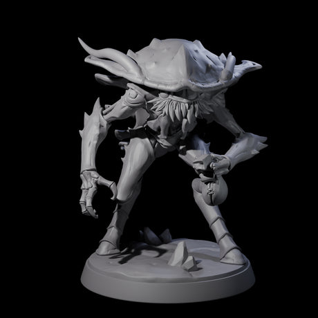 Droning Thri-kreen Thrall C Miniature for Dungeons and Dragons, Pathfinder or other TTRPGs