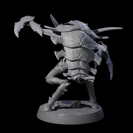 Droning Thri-kreen Thrall E Miniature for Dungeons and Dragons, Pathfinder or other TTRPGs