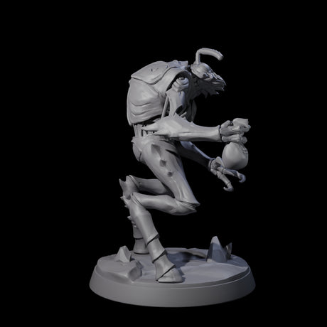 Droning Thri-kreen Thrall F Miniature for Dungeons and Dragons, Pathfinder or other TTRPGs