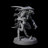 Droning Thri-kreen Thrall F Miniature for Dungeons and Dragons, Pathfinder or other TTRPGs