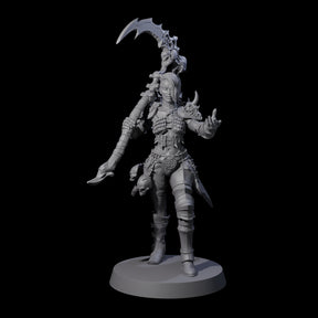 Gesturing Armoured Necromancer Miniature for Dungeons and Dragons, Pathfinder or other TTRPGs