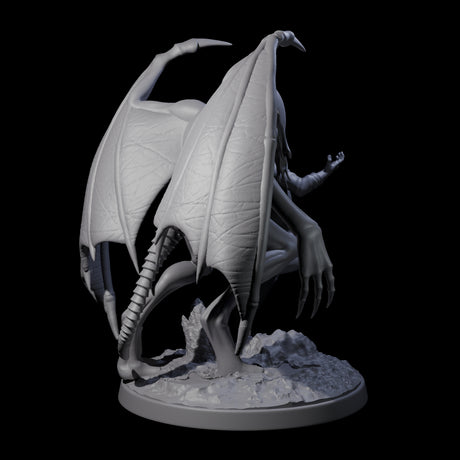 Haunting Nightgaunt with Victim Miniature for Dungeons and Dragons, Pathfinder or other TTRPGs