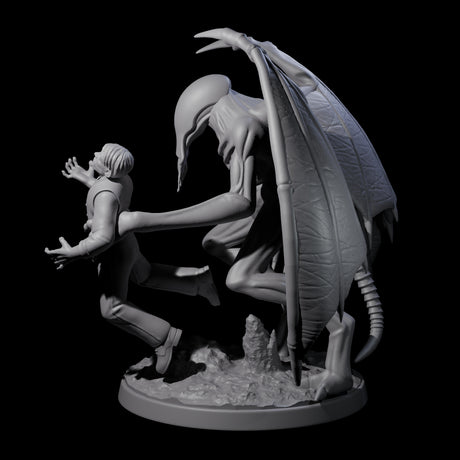 Haunting Nightgaunt with Victim Miniature for Dungeons and Dragons, Pathfinder or other TTRPGs