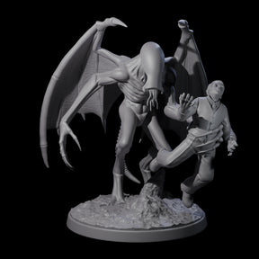 Haunting Nightgaunt with Victim Miniature for Dungeons and Dragons, Pathfinder or other TTRPGs