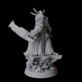 Hulking Armoured Warrior Miniature for Dungeons and Dragons, Pathfinder or other TTRPGs