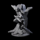 Luna - Climbing Rogue Miniature for Dungeons and Dragons, Pathfinder or other TTRPGs