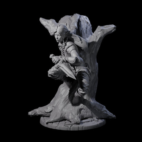 Luna - Climbing Rogue Miniature for Dungeons and Dragons, Pathfinder or other TTRPGs