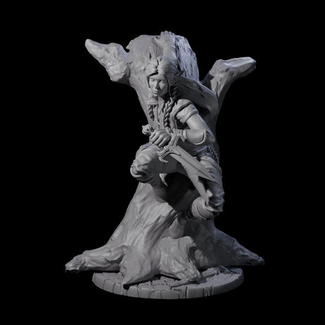 Luna - Climbing Rogue Miniature for Dungeons and Dragons, Pathfinder or other TTRPGs