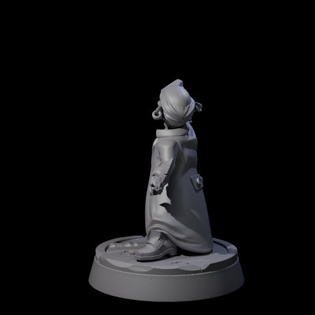 Nefarious Crime Boss Secrets Leonder Miniature for Dungeons and Dragons, Pathfinder or other TTRPGs