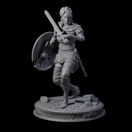 Poised Fighter Miniature for Dungeons and Dragons, Pathfinder or other TTRPGs