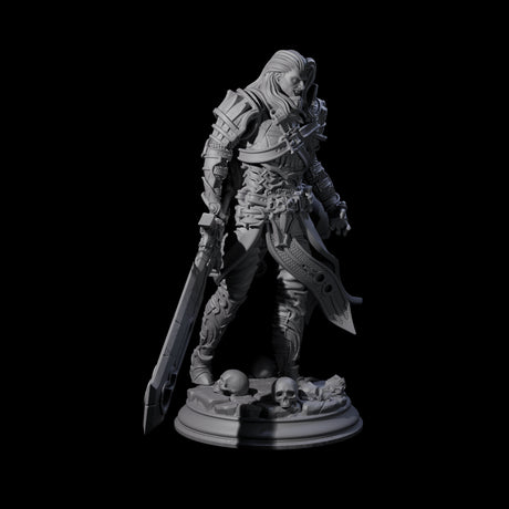 Savage Master Vampire Fighter Miniature for Dungeons and Dragons, Pathfinder or other TTRPGs