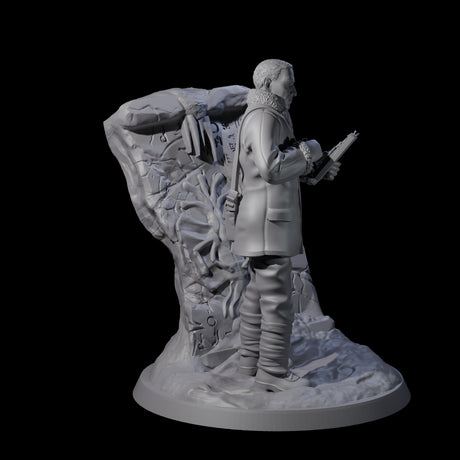 Shrewd Human Investigator Miniature for Dungeons and Dragons, Pathfinder or other TTRPGs