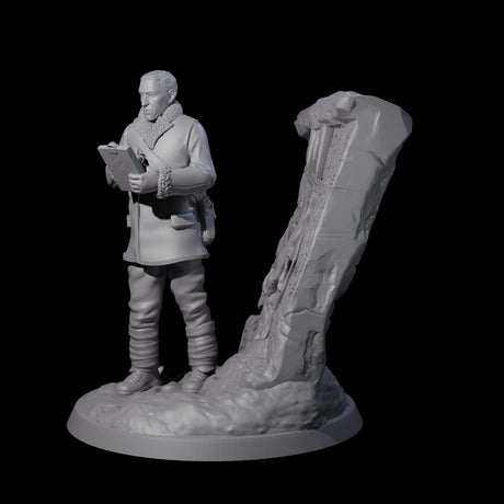Shrewd Human Investigator Miniature for Dungeons and Dragons, Pathfinder or other TTRPGs