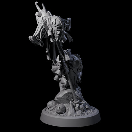 Small Owl-like Kenku Shaman C Miniature for Dungeons and Dragons, Pathfinder or other TTRPGs