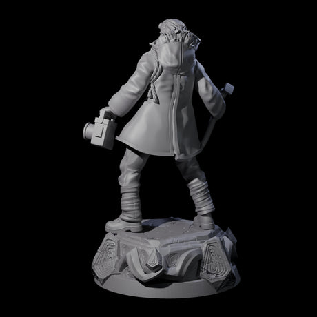 Starled Human Investigator Miniature for Dungeons and Dragons, Pathfinder or other TTRPGs