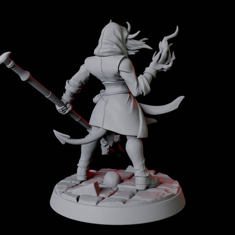 Tiefling Magic Caster E Miniature for Dungeons and Dragons, Pathfinder or other TTRPGs
