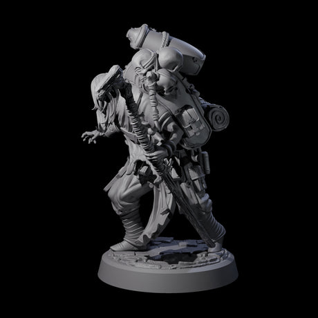Veteran Graverobber Human Warrior Miniature for Dungeons and Dragons, Pathfinder or other TTRPGs