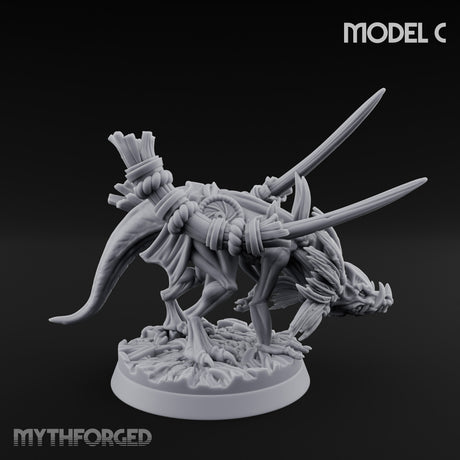 Blade Wielding Lizardfolk Raptor Warrior C Miniature for Dungeons and Dragons, Pathfinder or other TTRPGs