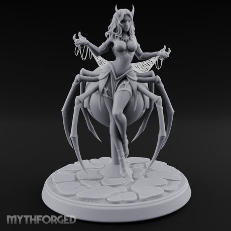 Chains Dangling Horned Drider Queen — 32mm