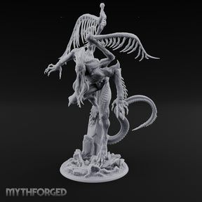 Claws Splaying Star Spawn Abomination Miniature for Dungeons and Dragons, Pathfinder or other TTRPGs