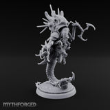 Rises to Address the Mob Neothelid Worm Aberration