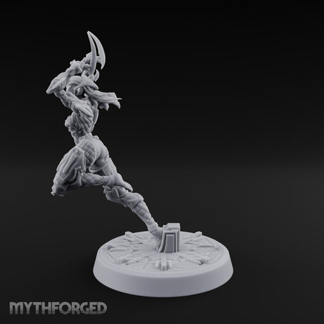 Light Feet, Heavy Edges Elf Blade Dancer B