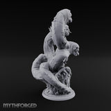 Uncoils Mid-Scream Neothelid Worm Horror — 4 Heads (50mm)