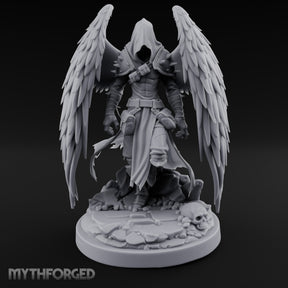 Hooded Cloak Trailing Angel Assassin — 32mm