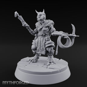 Hook And Rope Wielding Lizardfolk Climber Miniature for Dungeons and Dragons, Pathfinder or other TTRPGs
