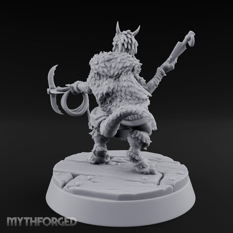 Hook And Rope Wielding Lizardfolk Climber Miniature for Dungeons and Dragons, Pathfinder or other TTRPGs