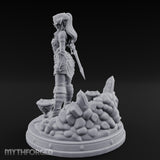 Jagged Blade Raised Smirking Elf Warrior gallery 12