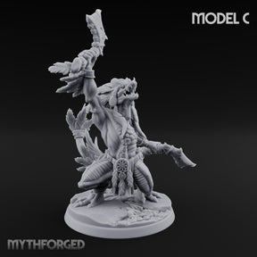 Leaf And Bone Adorned Lizardfolk Shaman C