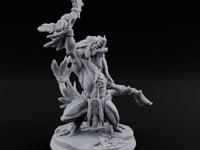 Leaf And Bone Adorned Lizardfolk Shaman C turntable