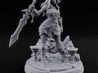 Jagged Blade Raised Smirking Elf Warrior turntable