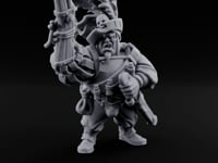 Blunderbuss Clutching Ogre Blunderbussier C turntable