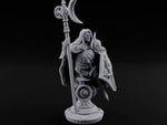 Waxing Defiant Drow Lunar Knight Bust turntable
