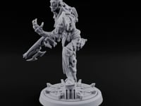 Barbed Remarks Drow Raider E turntable