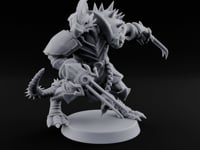 Spiked Shields, Twin Claws Dragonborn Reaver C turntable