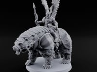 Winged Hussars, Armoured Bruin Dwarf Bear Rider A turntable